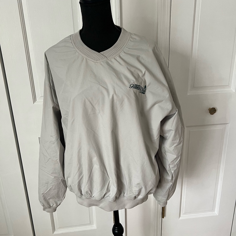 Golf windbreaker pullover